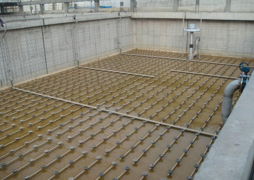 盤(pán)式曝氣器